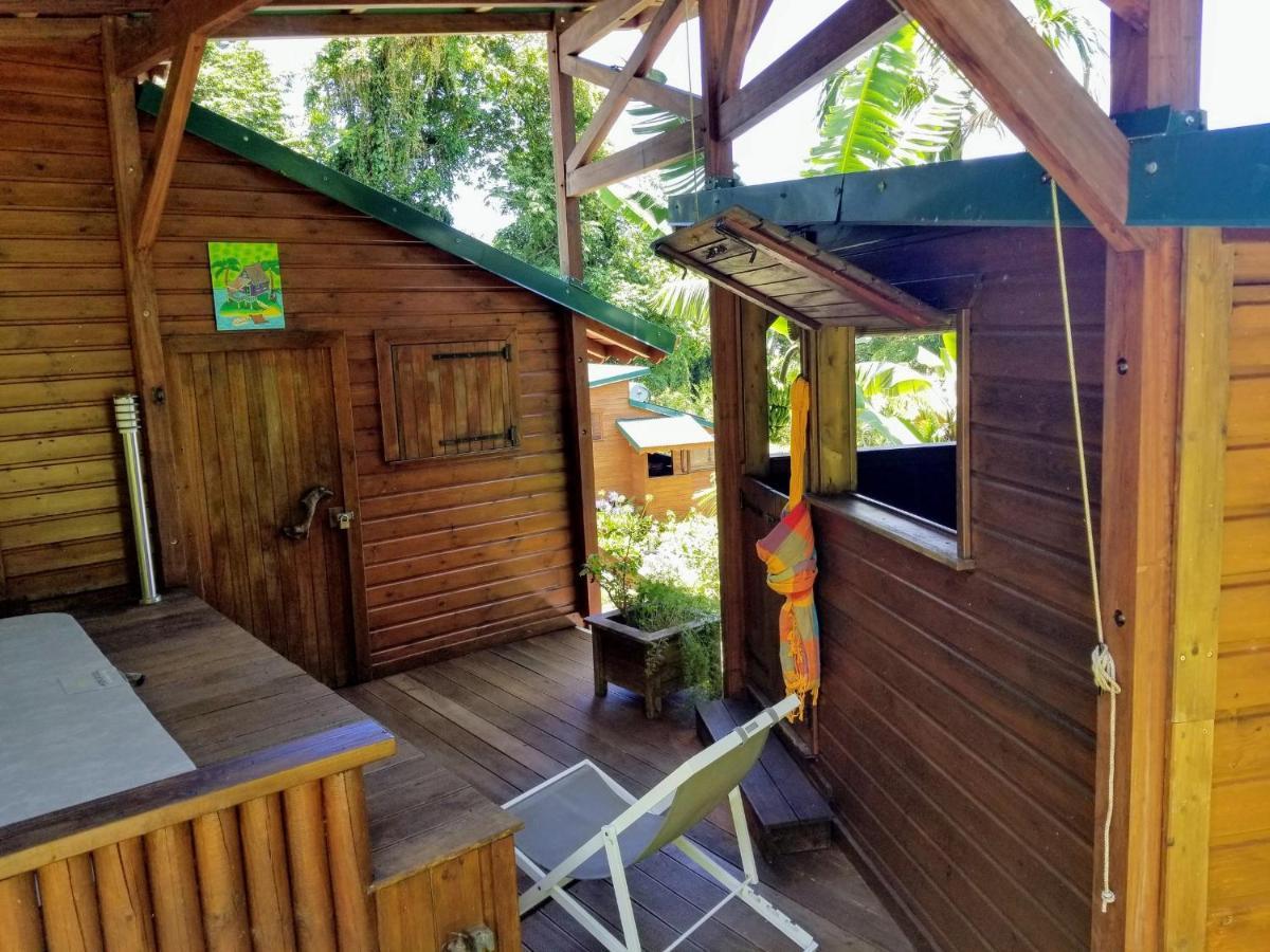 Les Bananes Vertes Ecolodges Сен-Клод Экстерьер фото